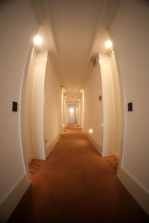 Hotel Luxor Римини Экстерьер фото